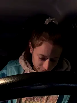 GoldenPussy1329 online show from October 2025 10:20:02 PM