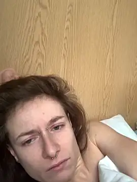 GoldenPussy1329 online show from February 2026 11:32:01 AM