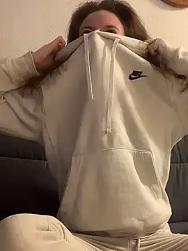 GoldenPussy1329 online show from March 2026 11:11:02 PM