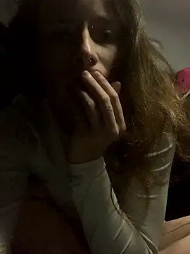 GoldenPussy1329 online show from May 2026 11:11:02 PM