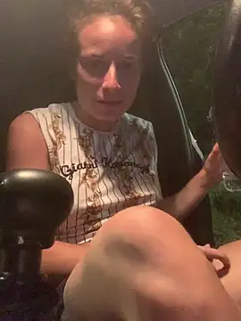 GoldenPussy1329 online show from May 2026 09:46:01 PM