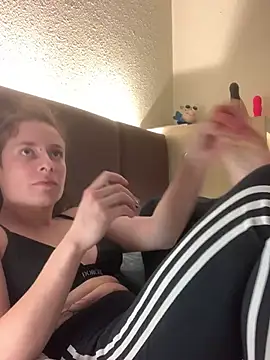 GoldenPussy1329 online show from March 2026 01:22:01 AM