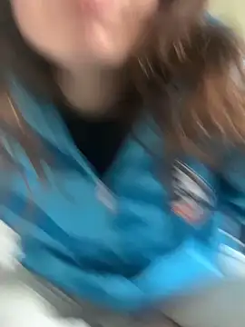 GoldenPussy1329 online show from March 2026 04:50:01 PM