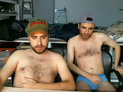 Snapshot of 2jeffman chatting on October 2025 03:52:02 AM 2jeffman online show from October 2025 03:52:02 AM