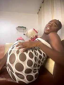 Snapshot of taylor_hot85 chatting on October 2025 01:48:01 AM taylor hot85 online show from October 2025 01:48:01 AM