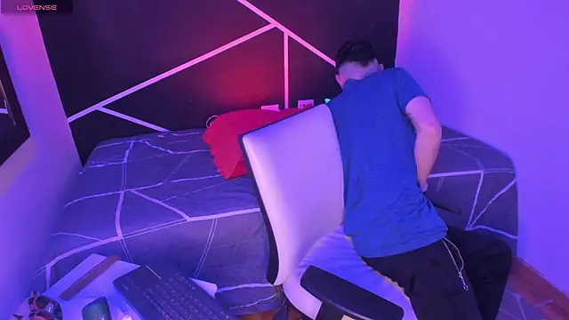 VynnyBlacke  online show from November 2025 11:16:02 PM