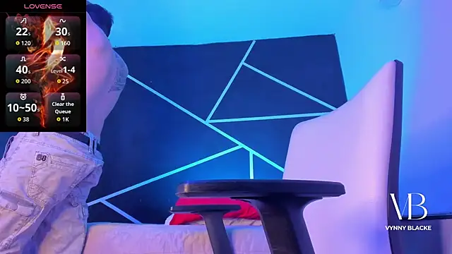 VynnyBlacke  online show from December 2025 08:46:01 PM