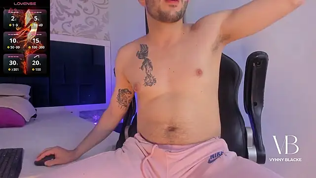 VynnyBlacke  online show from March 2026 04:19:02 AM