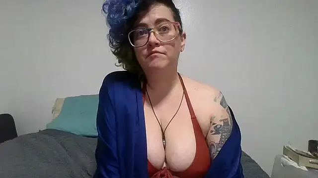 daniak90 online show from October 2025 05:36:02 PM