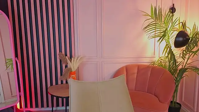 luna son online show from November 2025 06:12:02 AM