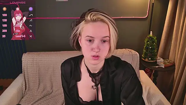 luna son online show from January 2026 09:19:01 PM