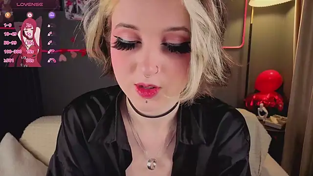 luna son online show from February 2026 09:49:01 PM