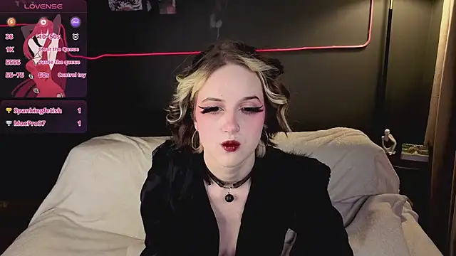 luna son online show from March 2026 09:26:02 PM