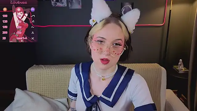 luna son online show from February 2026 11:04:02 PM