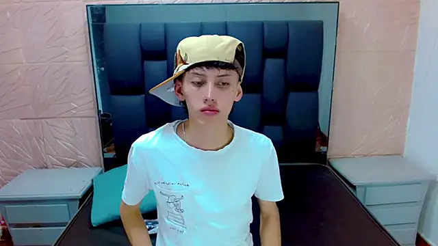 Snapshot of thaigo_twink38 chatting on November 2025 04:16:02 AM thaigo twink38 online show from November 2025 04:16:02 AM