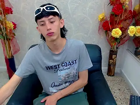 Snapshot of thaigo_twink38 chatting on October 2025 03:54:02 AM thaigo twink38 online show from October 2025 03:54:02 AM