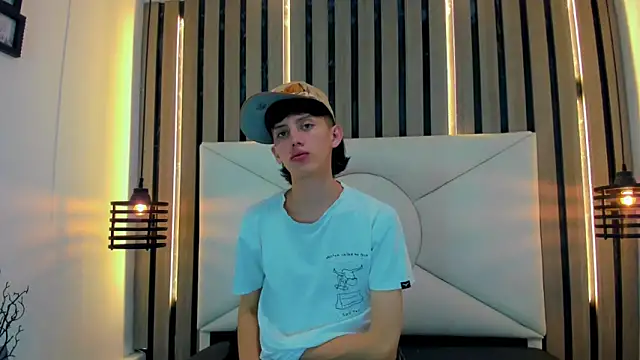 thaigo twink38 online show from April 2026 04:03:01 AM