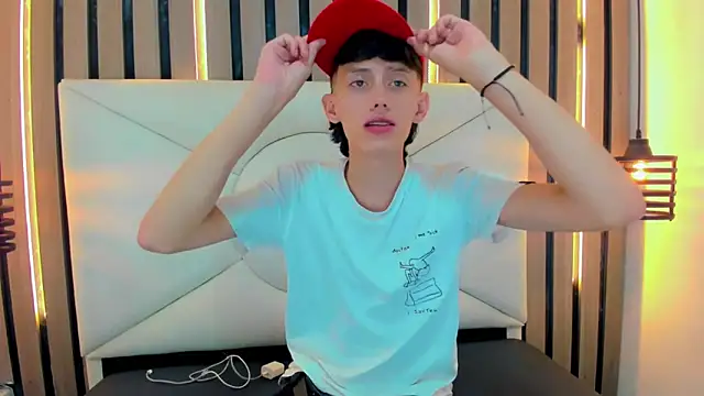Snapshot of thaigo_twink38 chatting on April 2026 08:05:02 AM thaigo twink38 online show from April 2026 08:05:02 AM