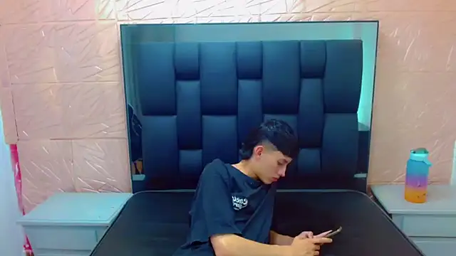 Snapshot of thaigo_twink38 chatting on November 2025 04:29:02 AM thaigo twink38 online show from November 2025 04:29:02 AM