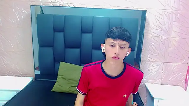 Snapshot of thaigo_twink38 chatting on December 2025 05:02:02 AM thaigo twink38 online show from December 2025 05:02:02 AM
