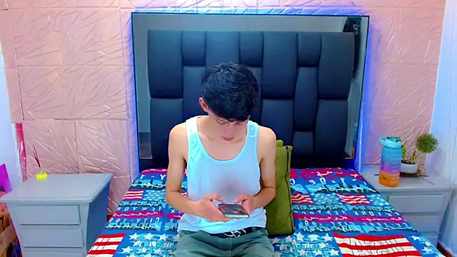 Snapshot of thaigo_twink38 chatting on October 2025 03:32:01 AM thaigo twink38 online show from October 2025 03:32:01 AM