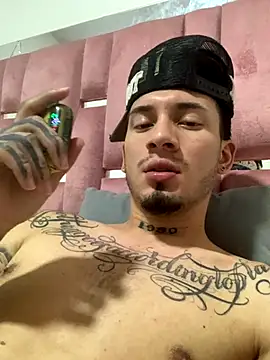 Snapshot of Golden_prince_ chatting on September 2025 02:29:01 AM Golden prince online show from September 2025 02:29:01 AM