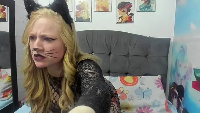 AliceCat 01 online show from October 2025 10:16:01 PM