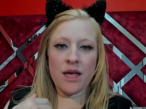 AliceCat 01 online show from December 2025 02:16:02 PM