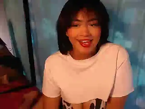 Snapshot of who_is_milyxx chatting on October 2025 12:28:02 PM who is milyxx online show from October 2025 12:28:02 PM
