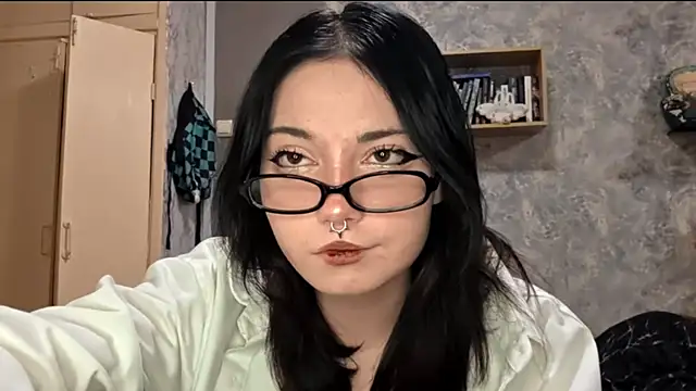 Beeping Creature online show from November 2025 03:55:02 PM