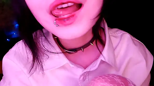 Beeping Creature online show from October 2025 06:08:02 PM