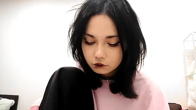 Beeping Creature online show from October 2025 07:15:01 PM