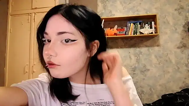 Beeping Creature online show from October 2025 02:28:02 PM