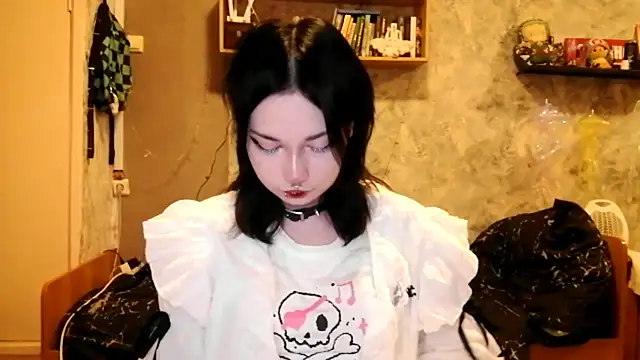 Beeping Creature online show from October 2025 05:45:02 PM