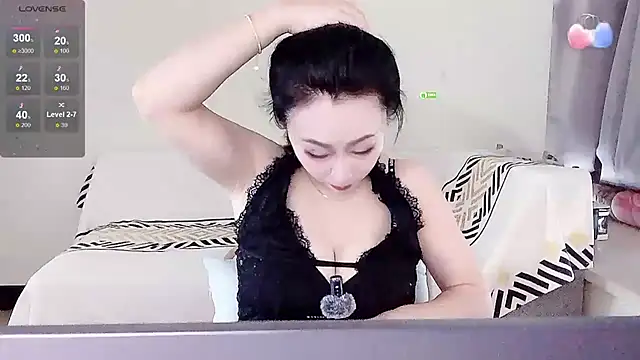 Smile-- online show from November 2025 03:01:01 AM