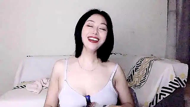 Smile-- online show from October 2025 03:12:01 PM