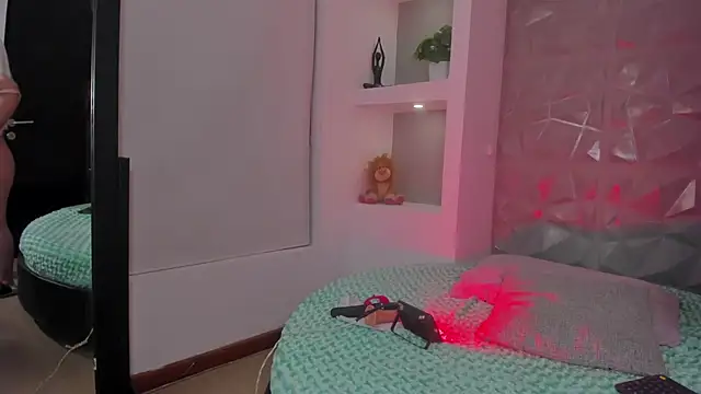 Snapshot of Maya_Rivers chatting on October 2025 06:24:02 AM Maya Rivers online show from October 2025 06:24:02 AM