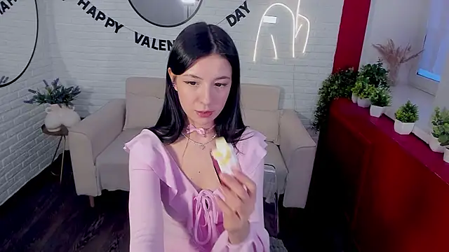 Azaliya Haze online show from February 2026 05:40:01 AM