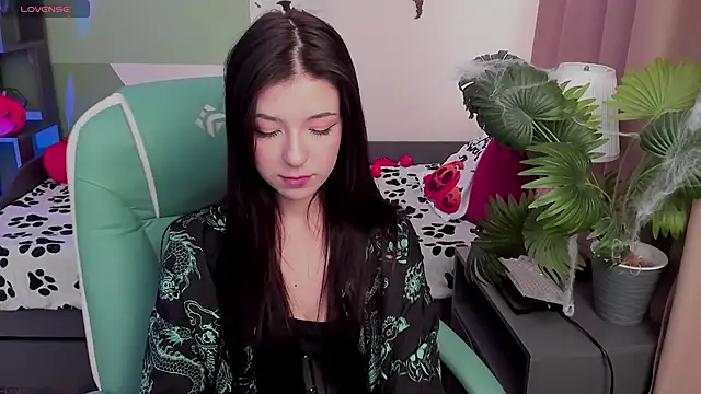 Azaliya Haze online show from October 2025 10:14:02 AM