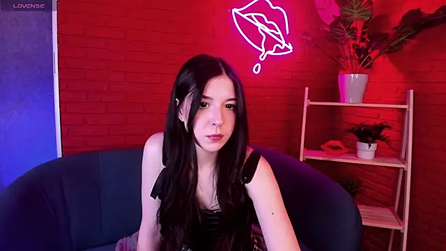 Snapshot of Azaliya_Haze chatting on October 2025 03:26:02 PM Azaliya Haze online show from October 2025 03:26:02 PM
