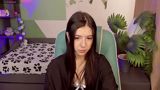 Snapshot of Azaliya_Haze chatting on October 2025 10:27:02 AM Azaliya Haze online show from October 2025 10:27:02 AM