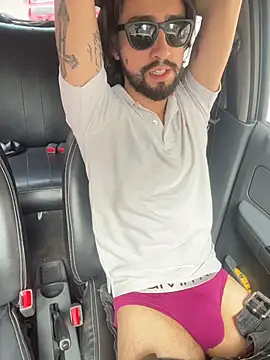 Snapshot of maximusdominus26 chatting on November 2025 04:33:02 PM maximusdominus26 online show from November 2025 04:33:02 PM