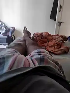 Snapshot of kiddoo99 chatting on October 2025 04:14:01 AM kiddoo99 online show from October 2025 04:14:01 AM