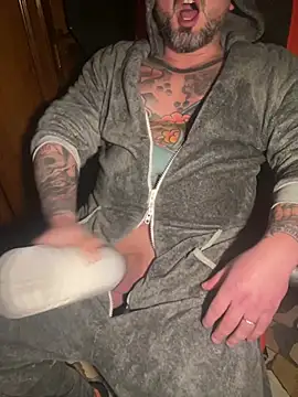 marcotatuatooo online show from January 2026 09:40:02 PM