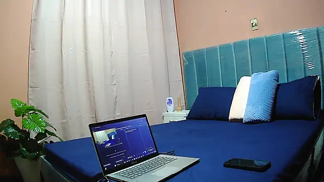 MissAsly online show from October 2025 02:03:02 PM