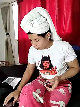 MissAsly online show from January 2026 11:49:02 AM