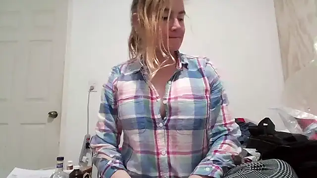 Snapshot of vagimosa chatting on November 2025 04:19:02 AM vagimosa online show from November 2025 04:19:02 AM