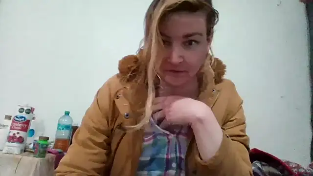 Snapshot of vagimosa chatting on December 2025 01:44:01 AM vagimosa online show from December 2025 01:44:01 AM