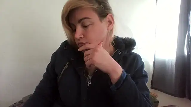 Snapshot of vagimosa chatting on November 2025 06:08:01 PM vagimosa online show from November 2025 06:08:01 PM