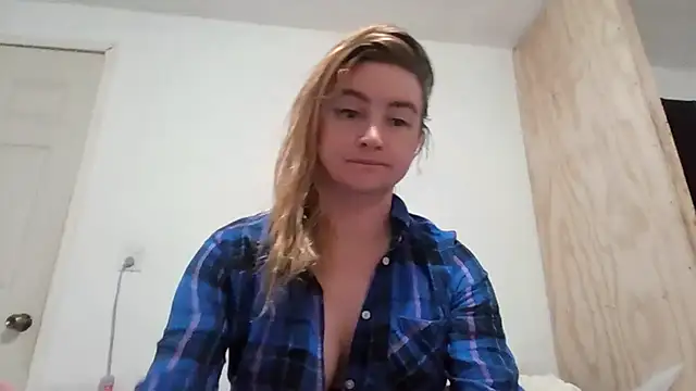 Snapshot of vagimosa chatting on October 2025 08:52:02 PM vagimosa online show from October 2025 08:52:02 PM